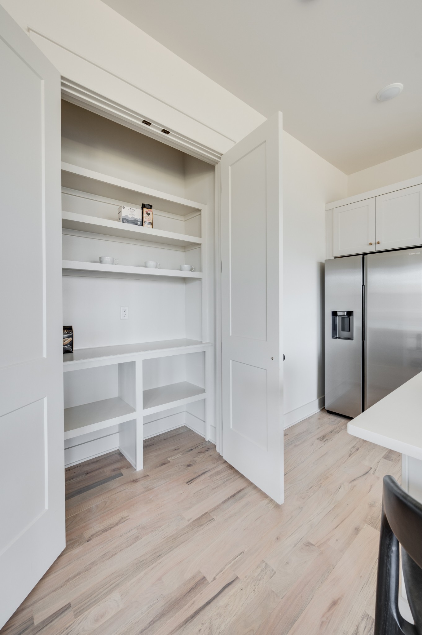 552 Whispering Hills Dr