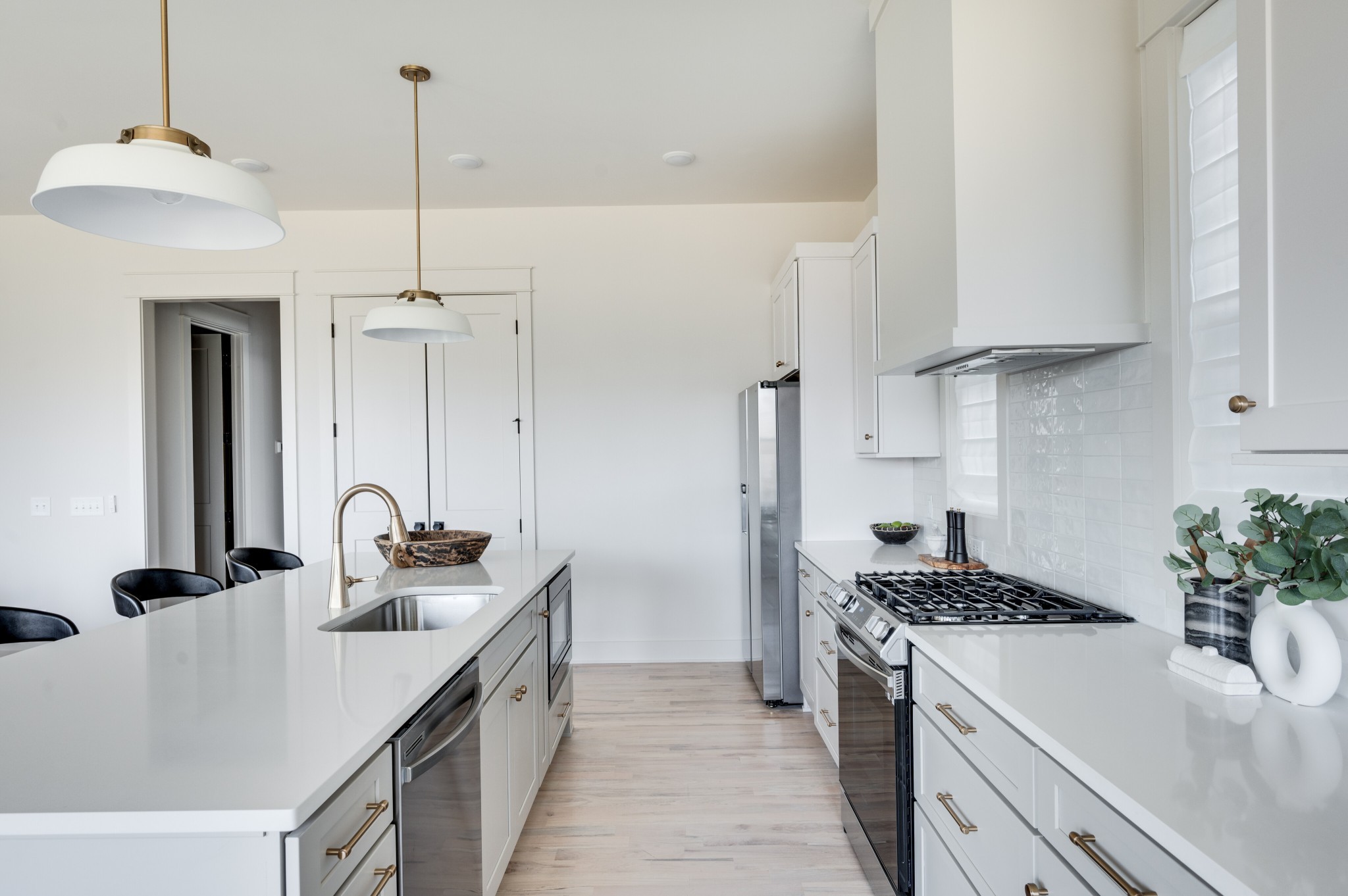 552 Whispering Hills Dr