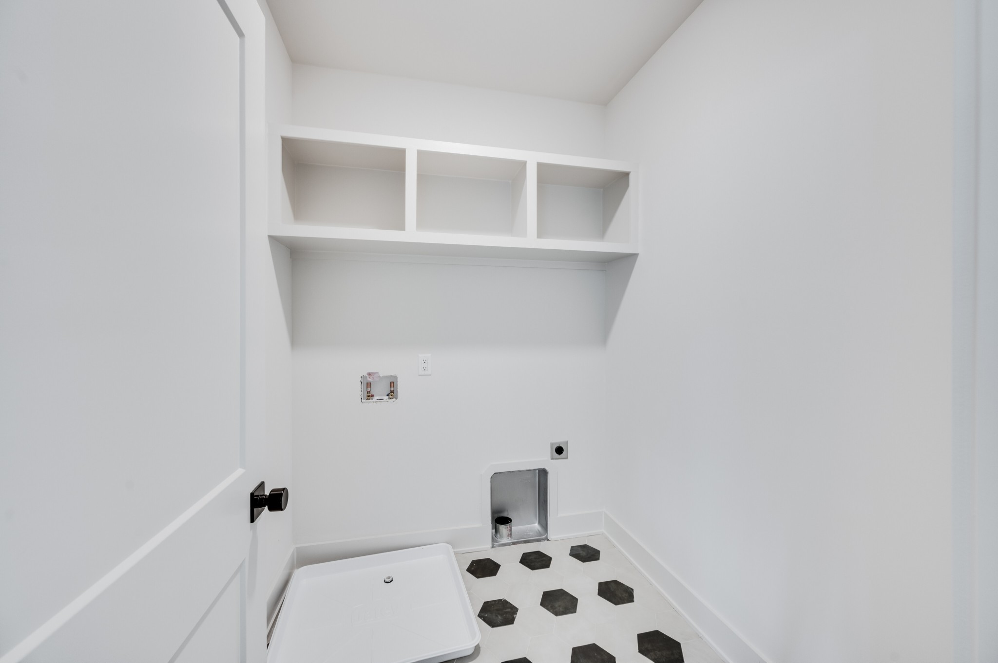 552 Whispering Hills Dr