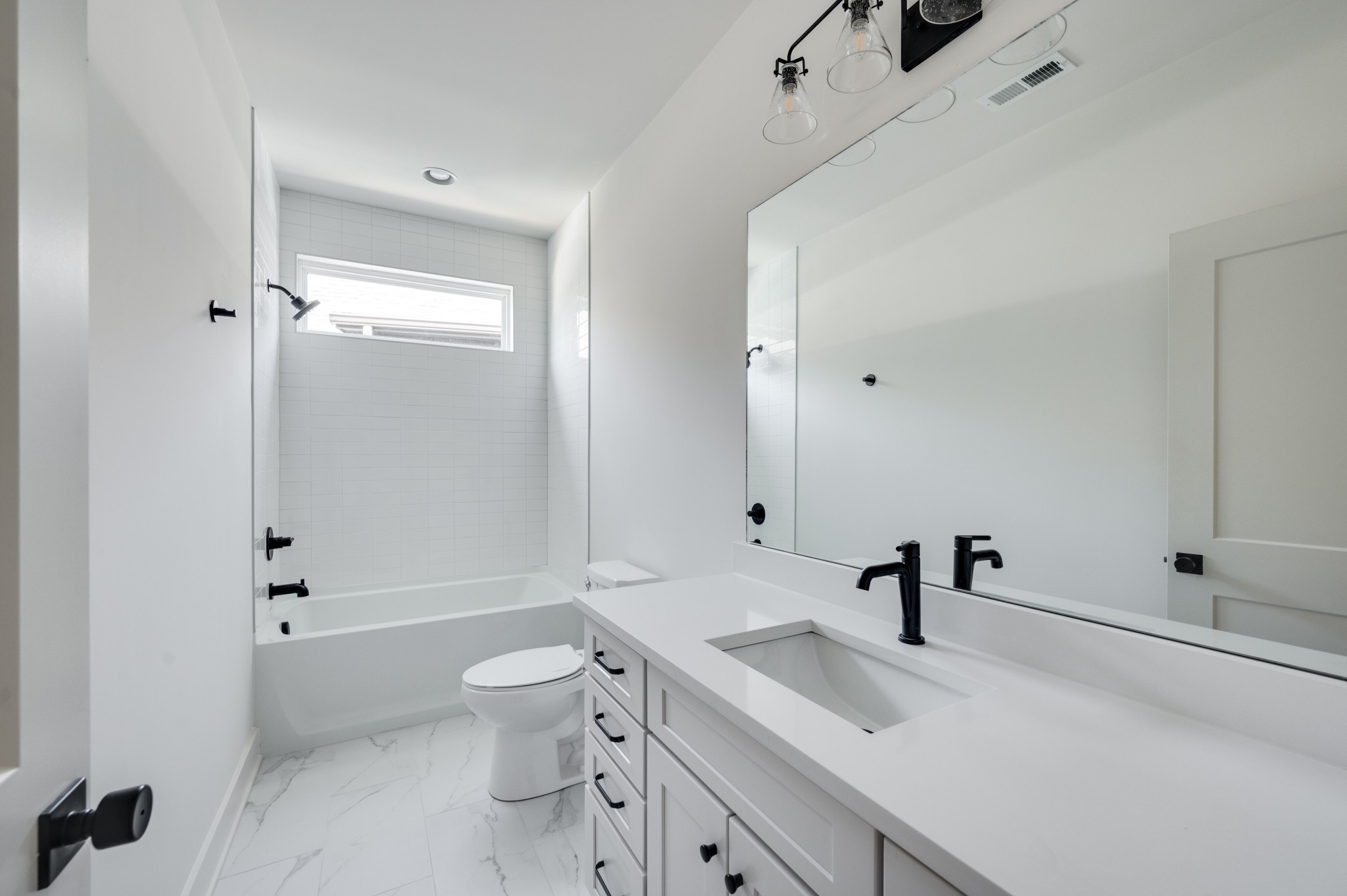 552 Whispering Hills Dr