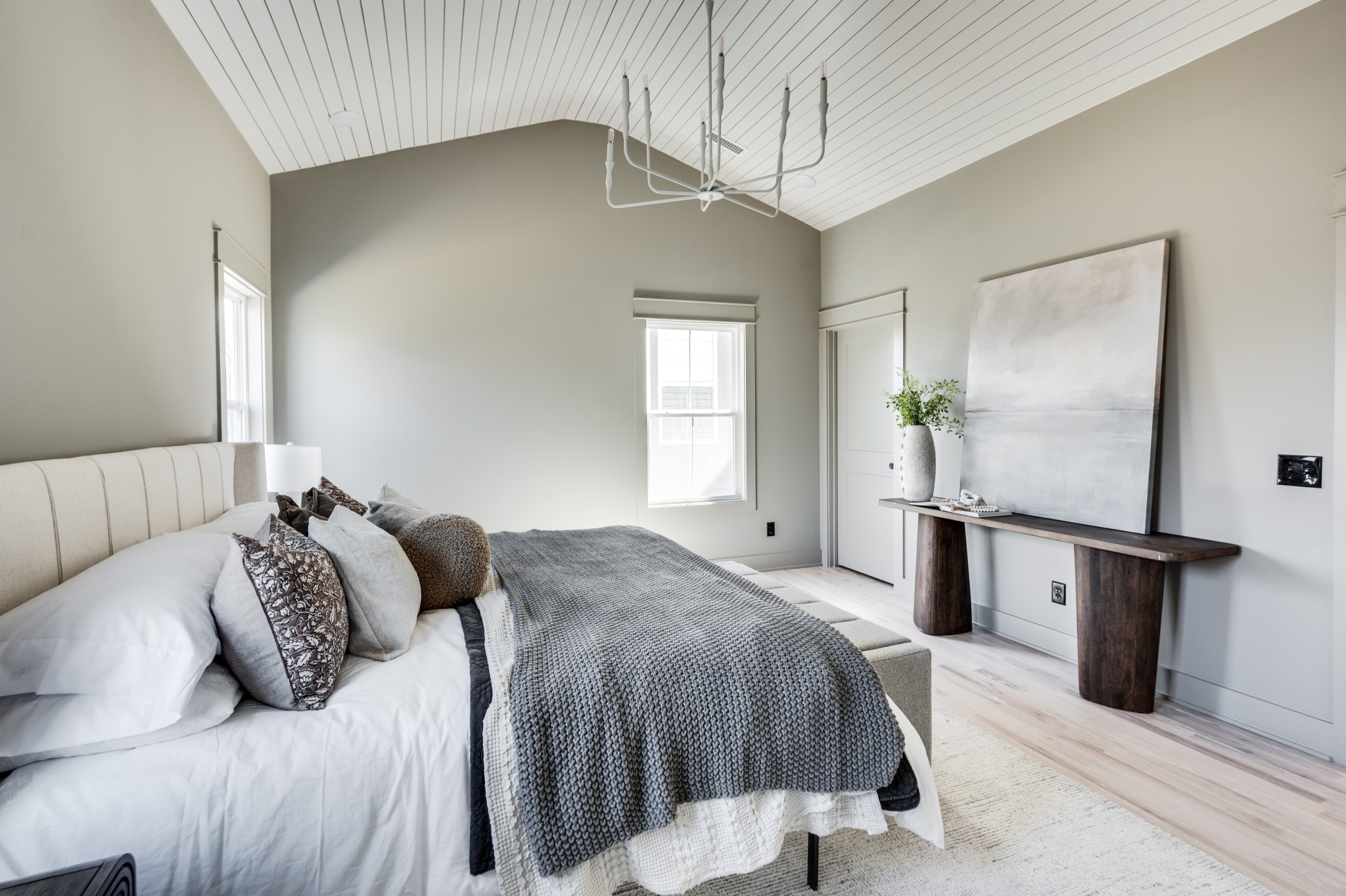 552 Whispering Hills Dr