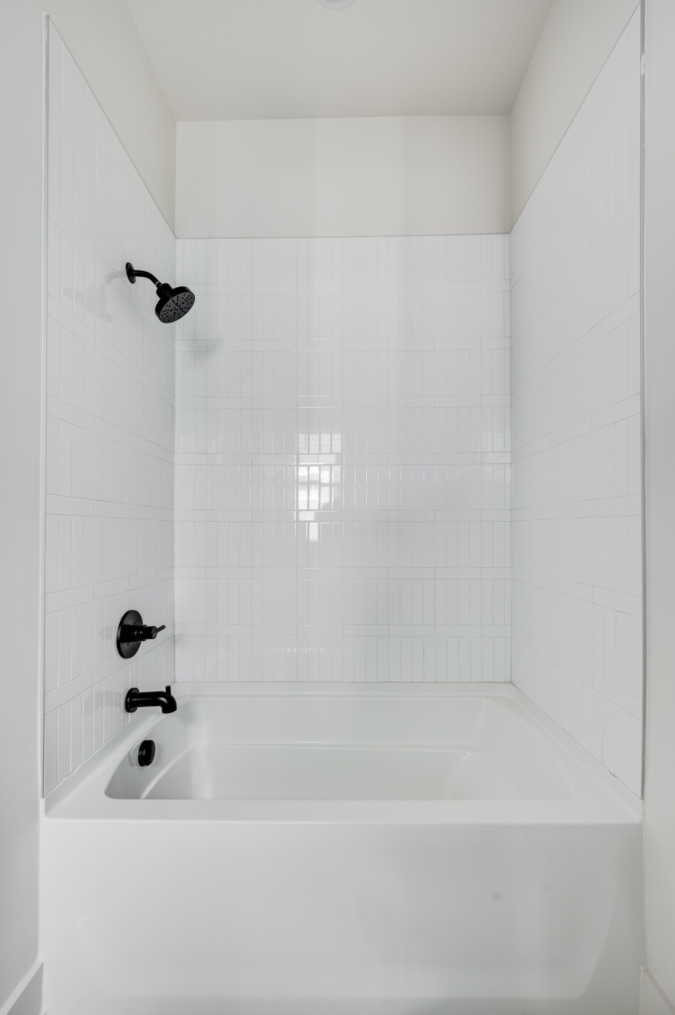 552 Whispering Hills Dr