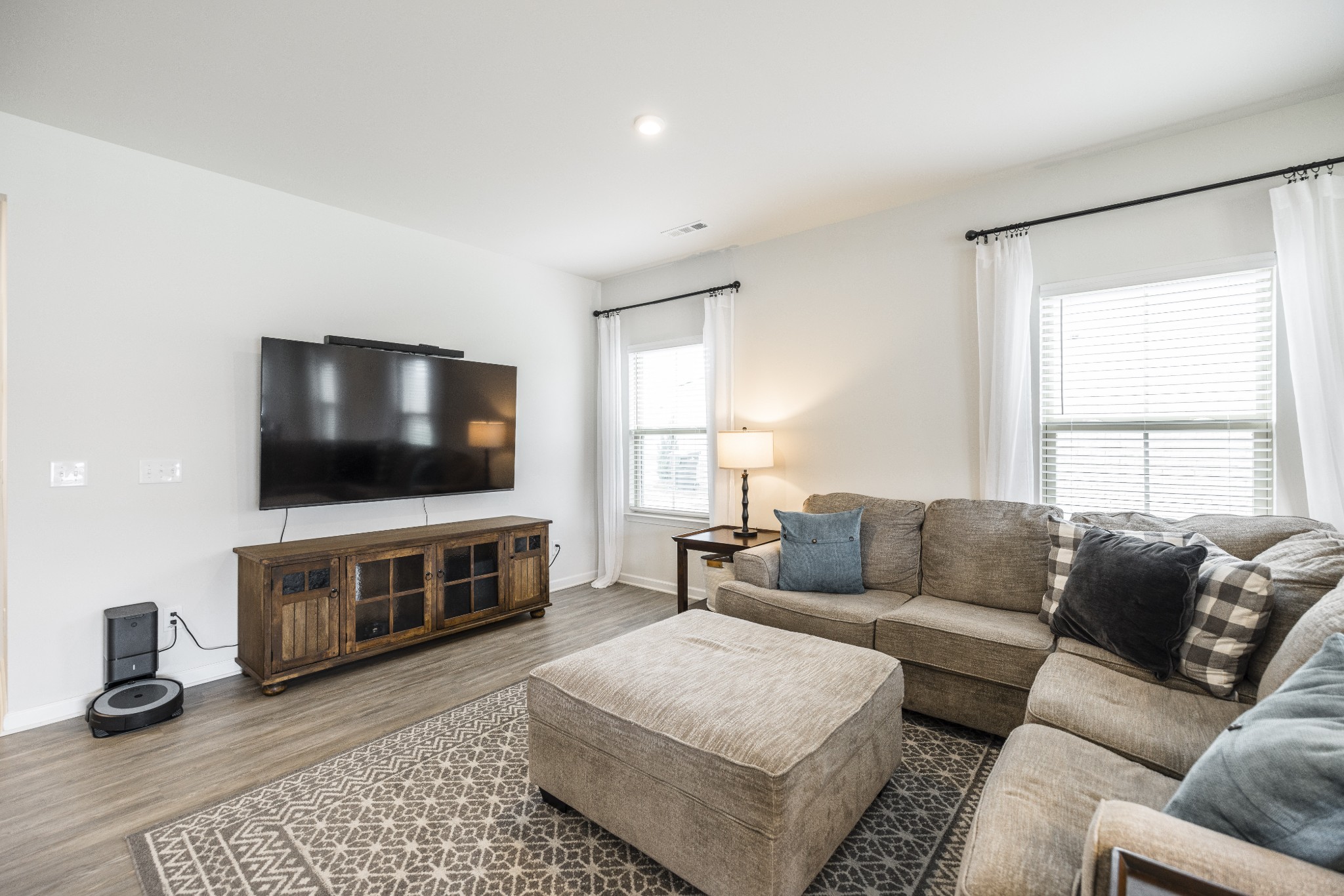 412 Rosy Dale Dr