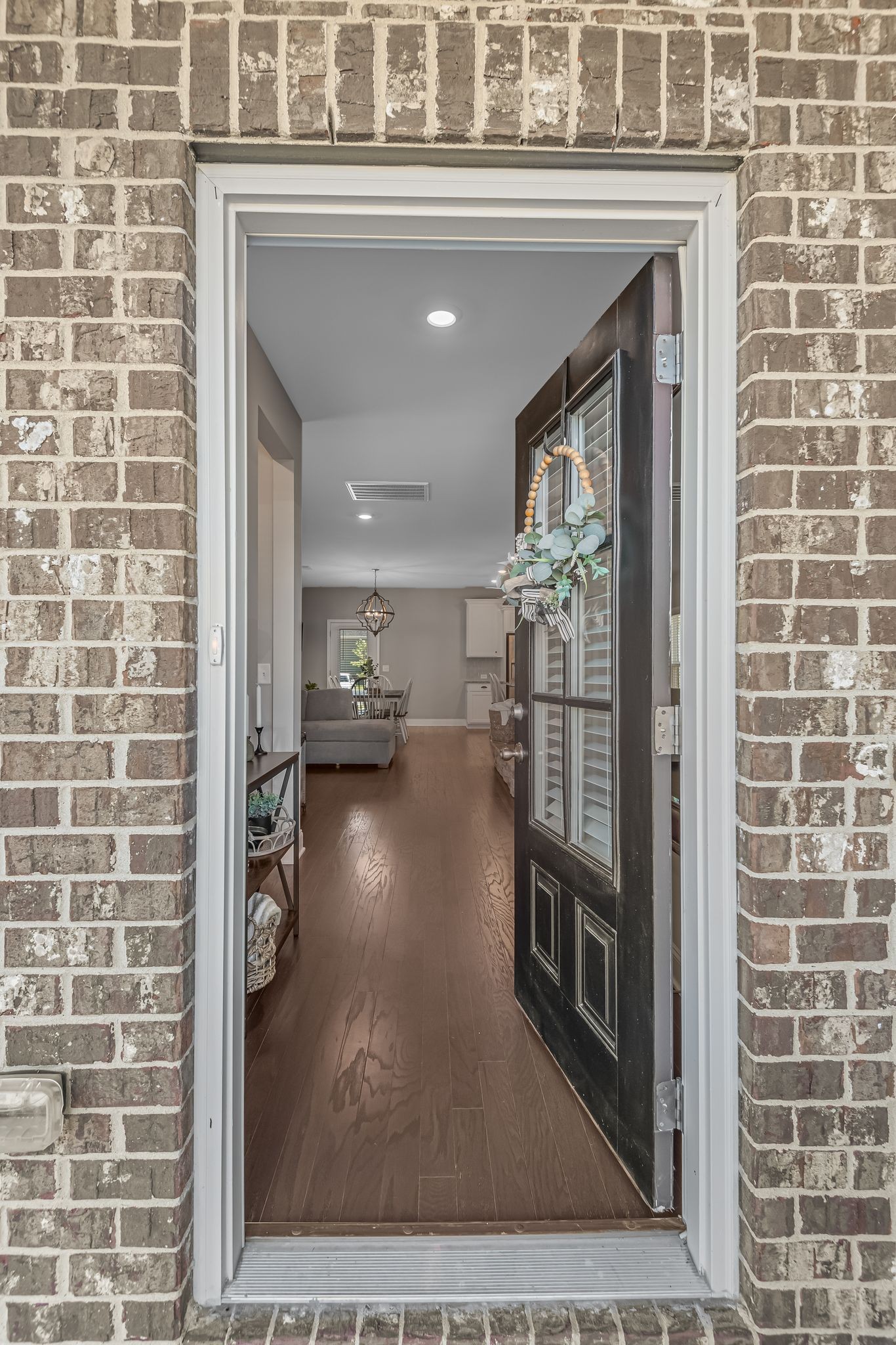 903 Nance Ln