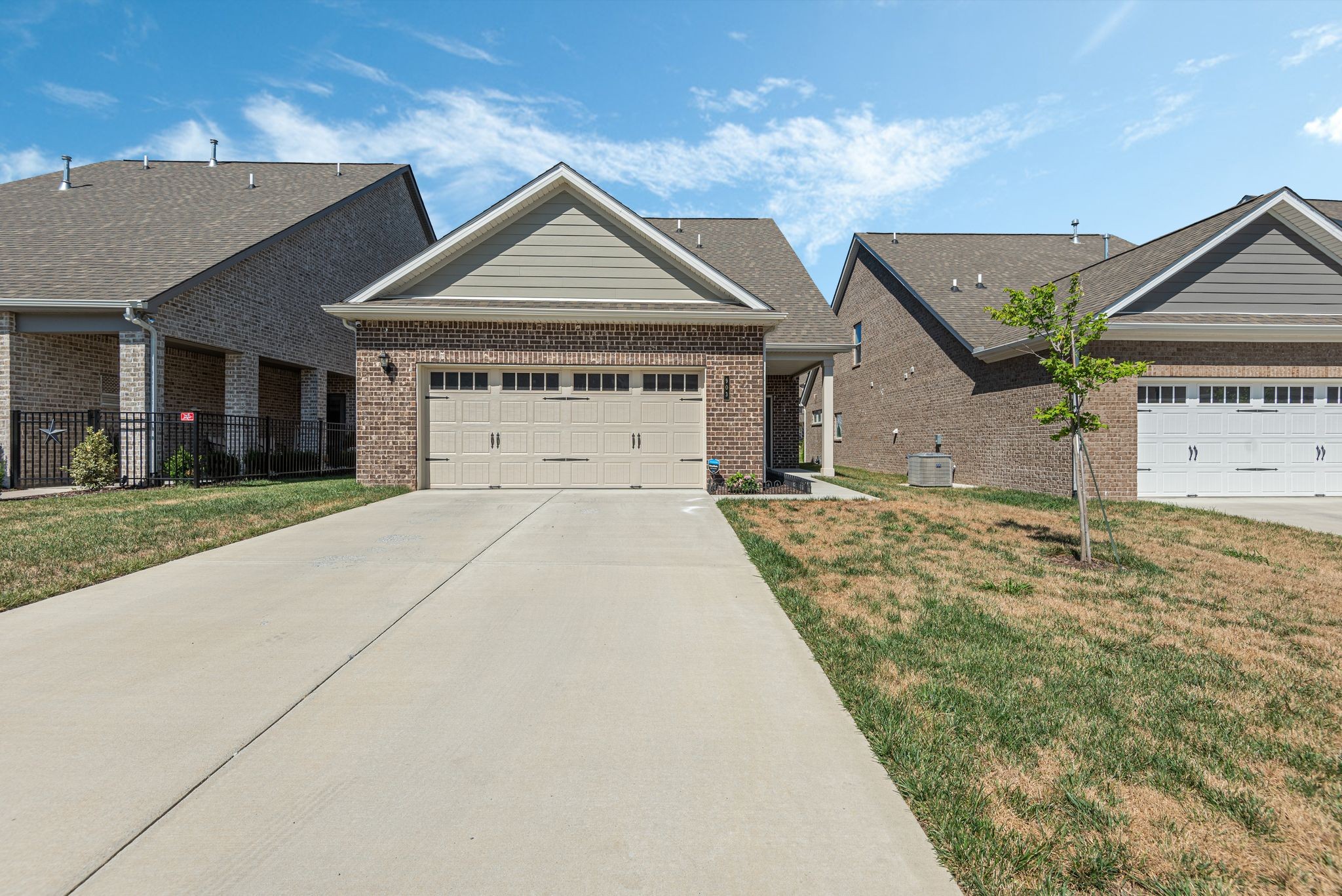 903 Nance Ln