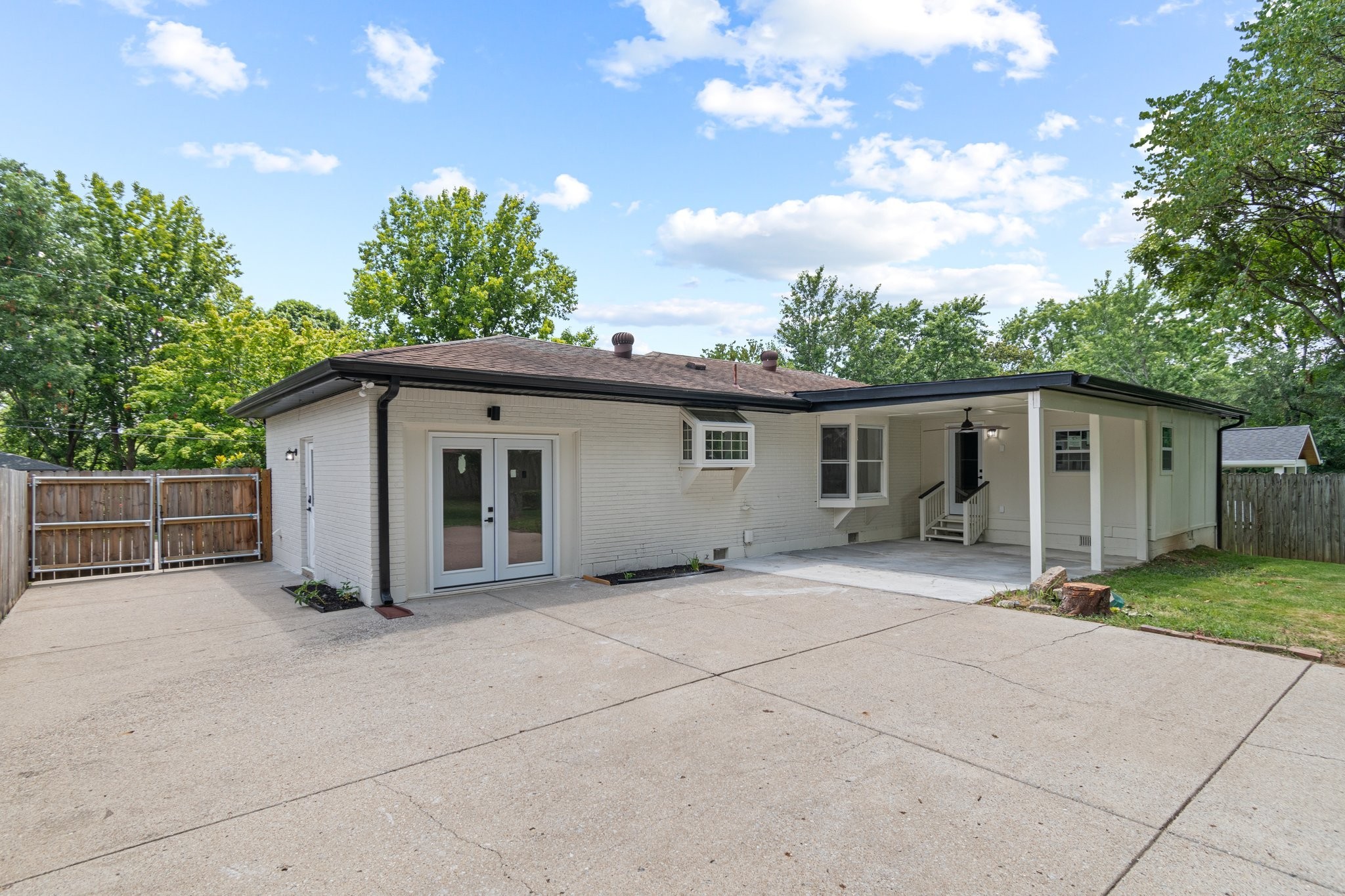 314 Garrett Dr