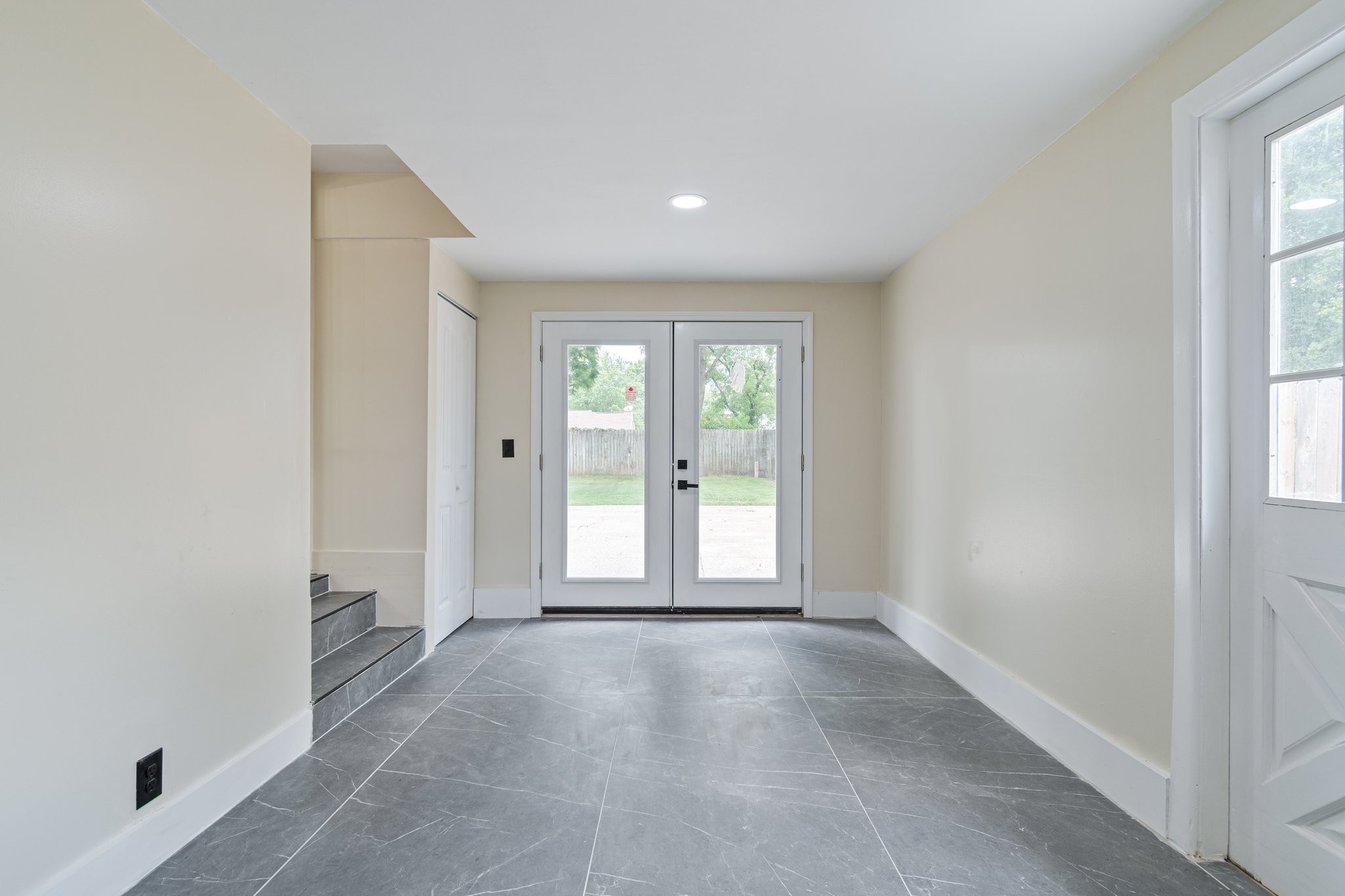 314 Garrett Dr