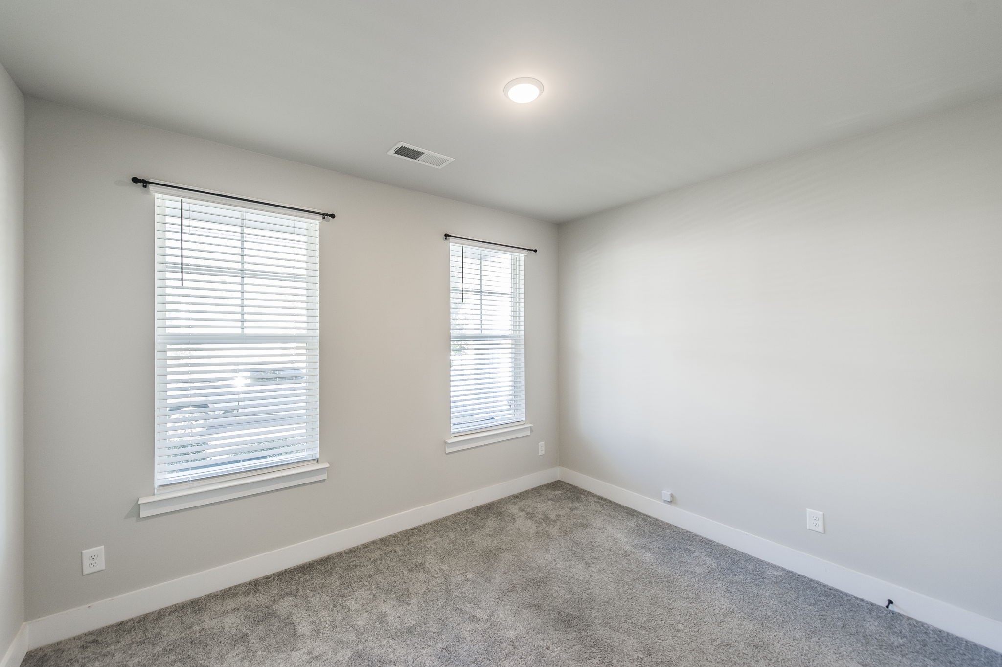 253 Griffin Ln