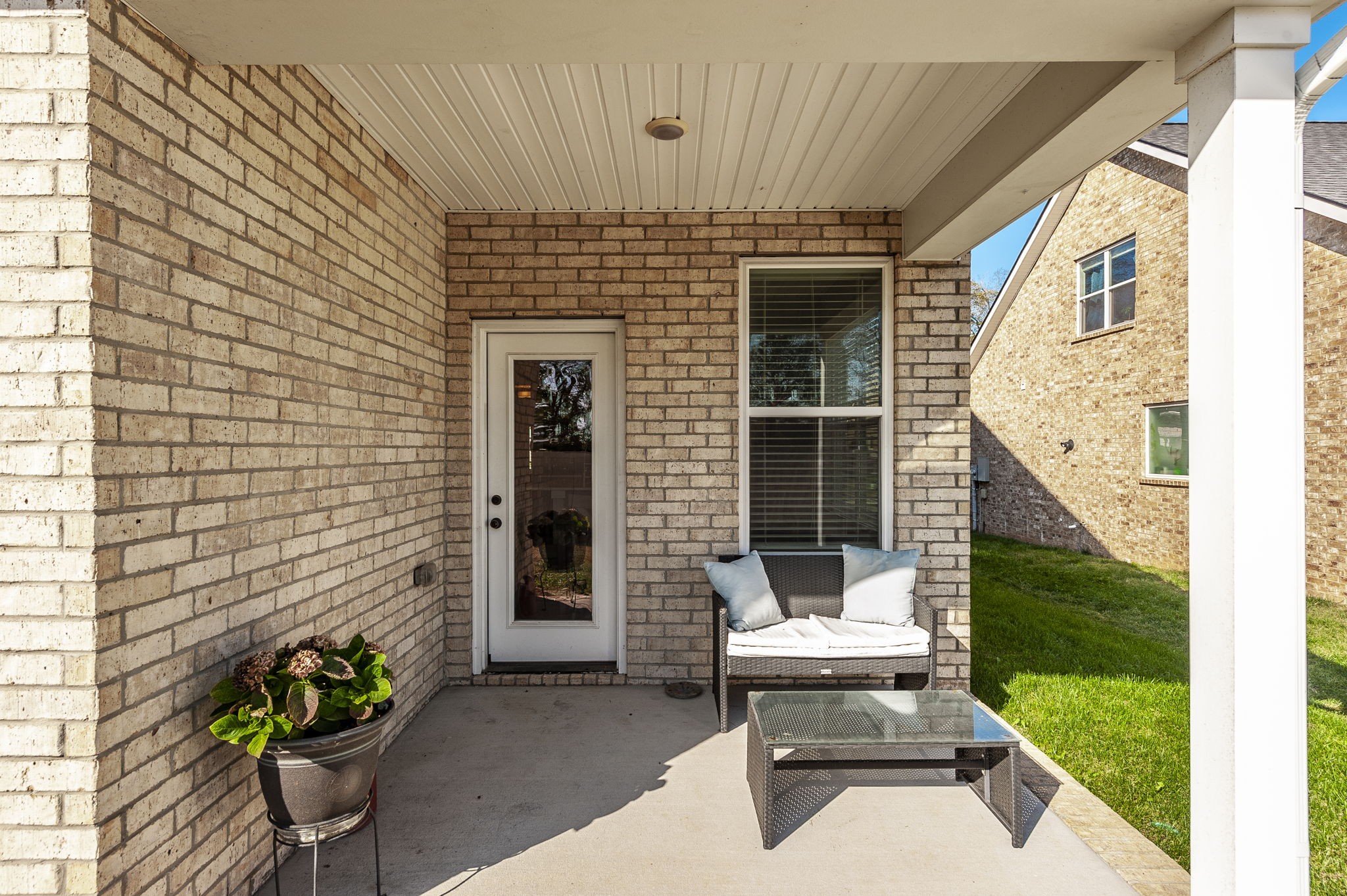 253 Griffin Ln