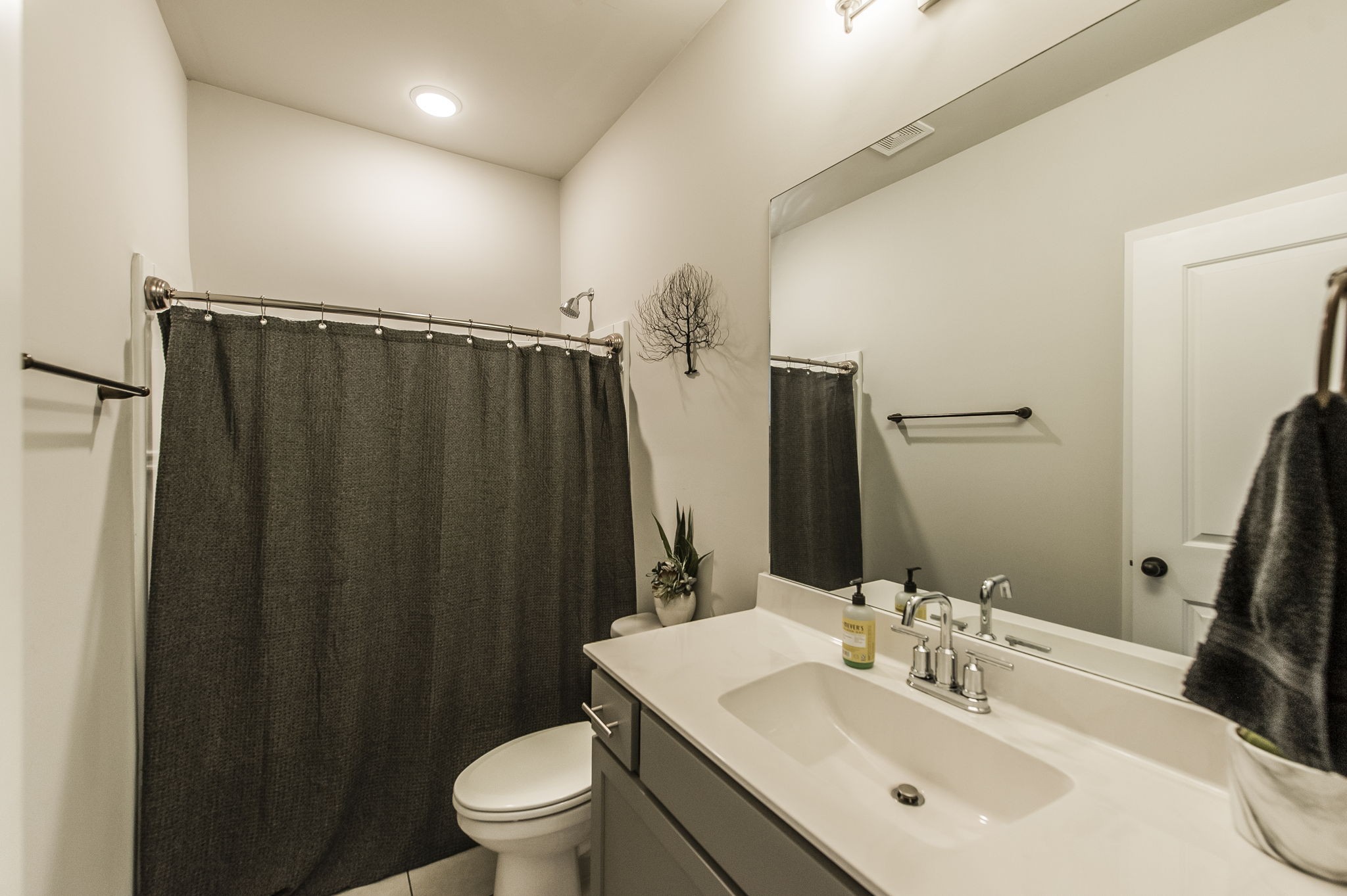 253 Griffin Ln
