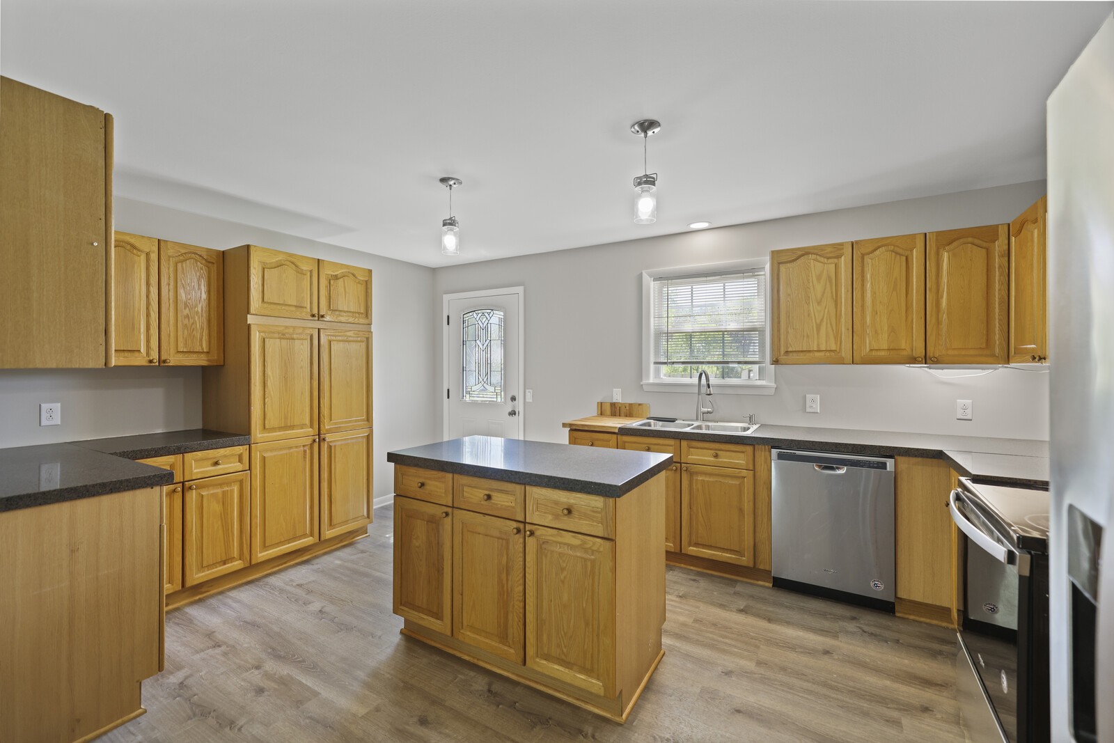 100 Scotch Ct