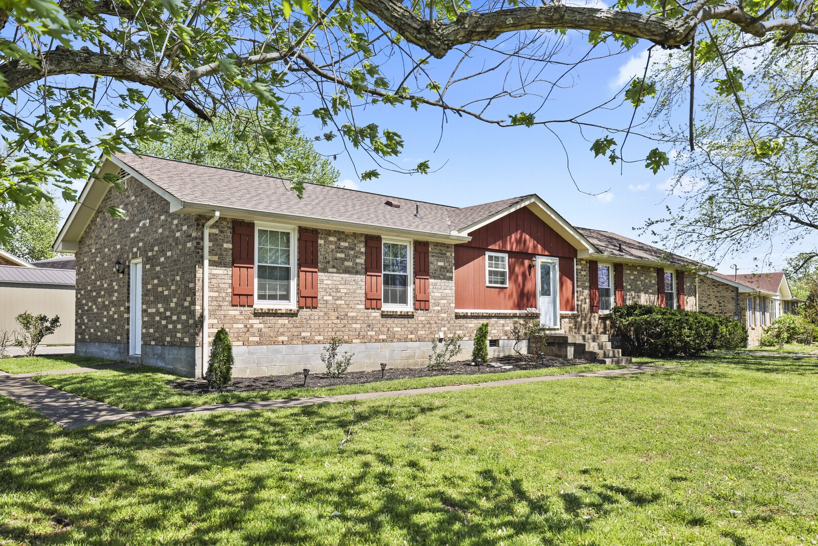 100 Scotch Ct