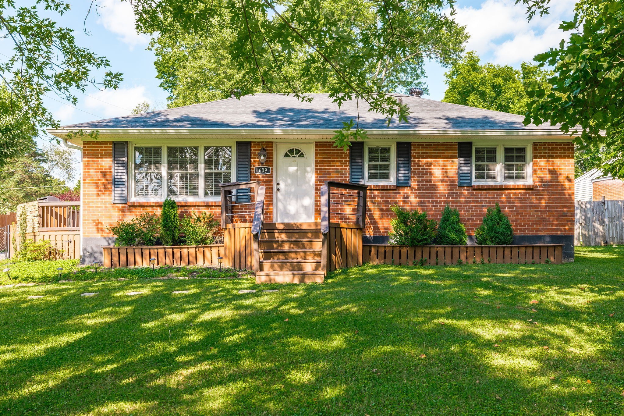 609 Draughon Dr