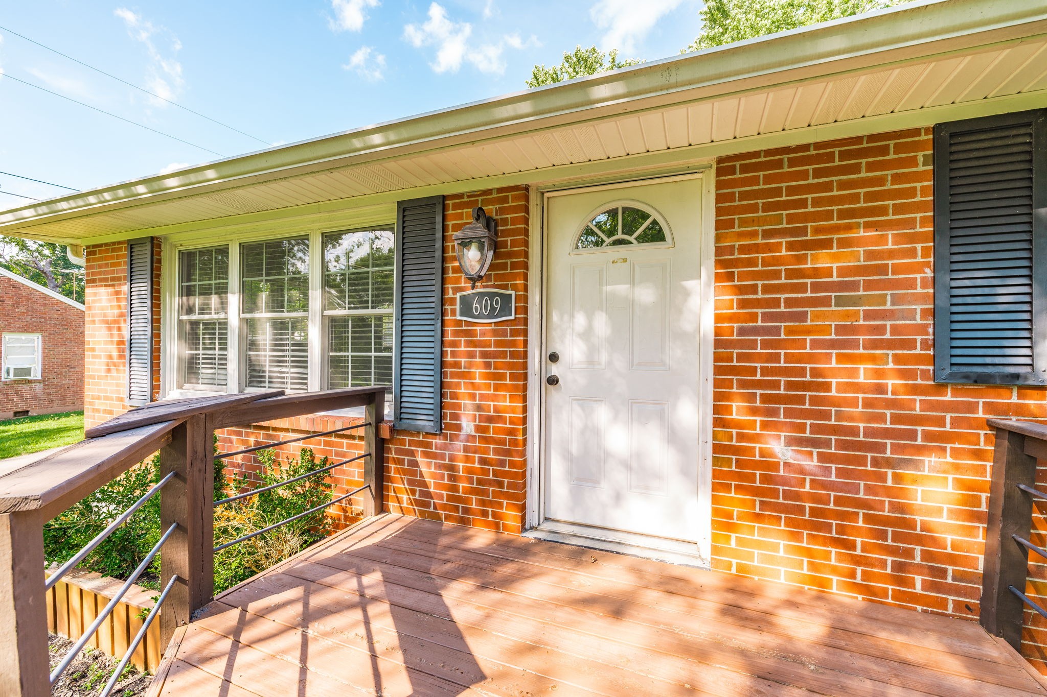 609 Draughon Dr