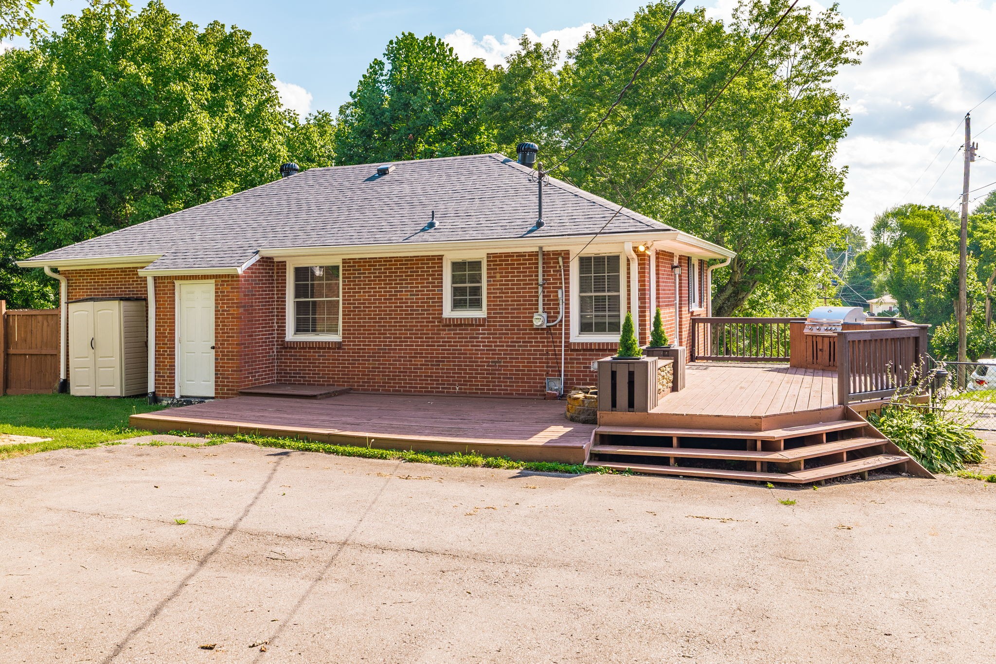 609 Draughon Dr