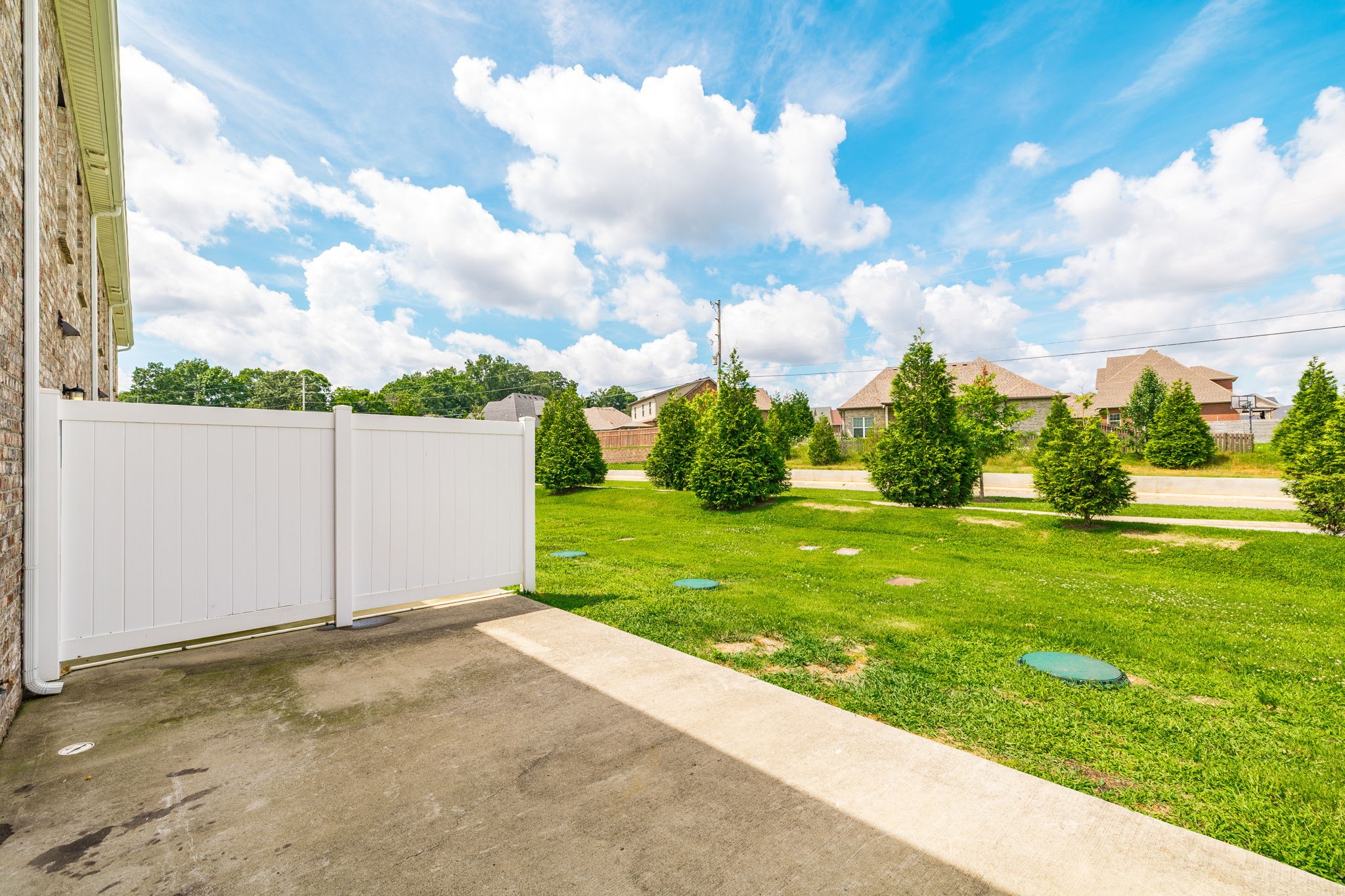2075 Downstream Dr