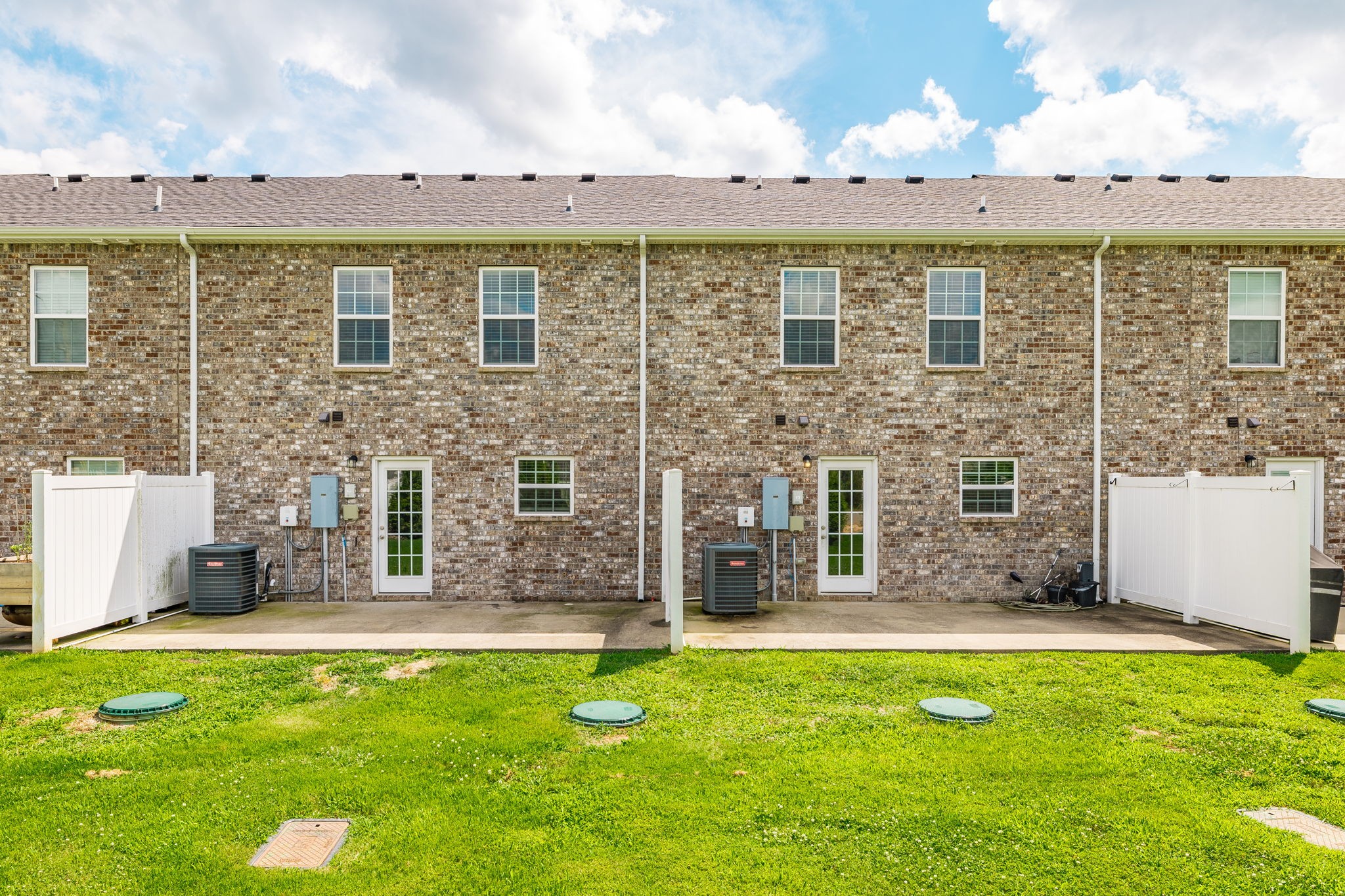 2075 Downstream Dr