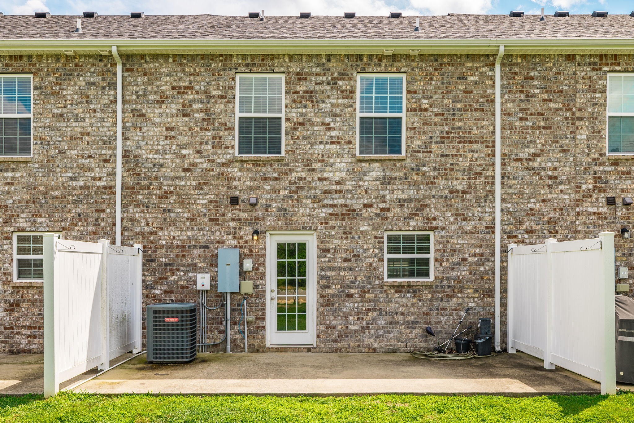 2071 Downstream Dr