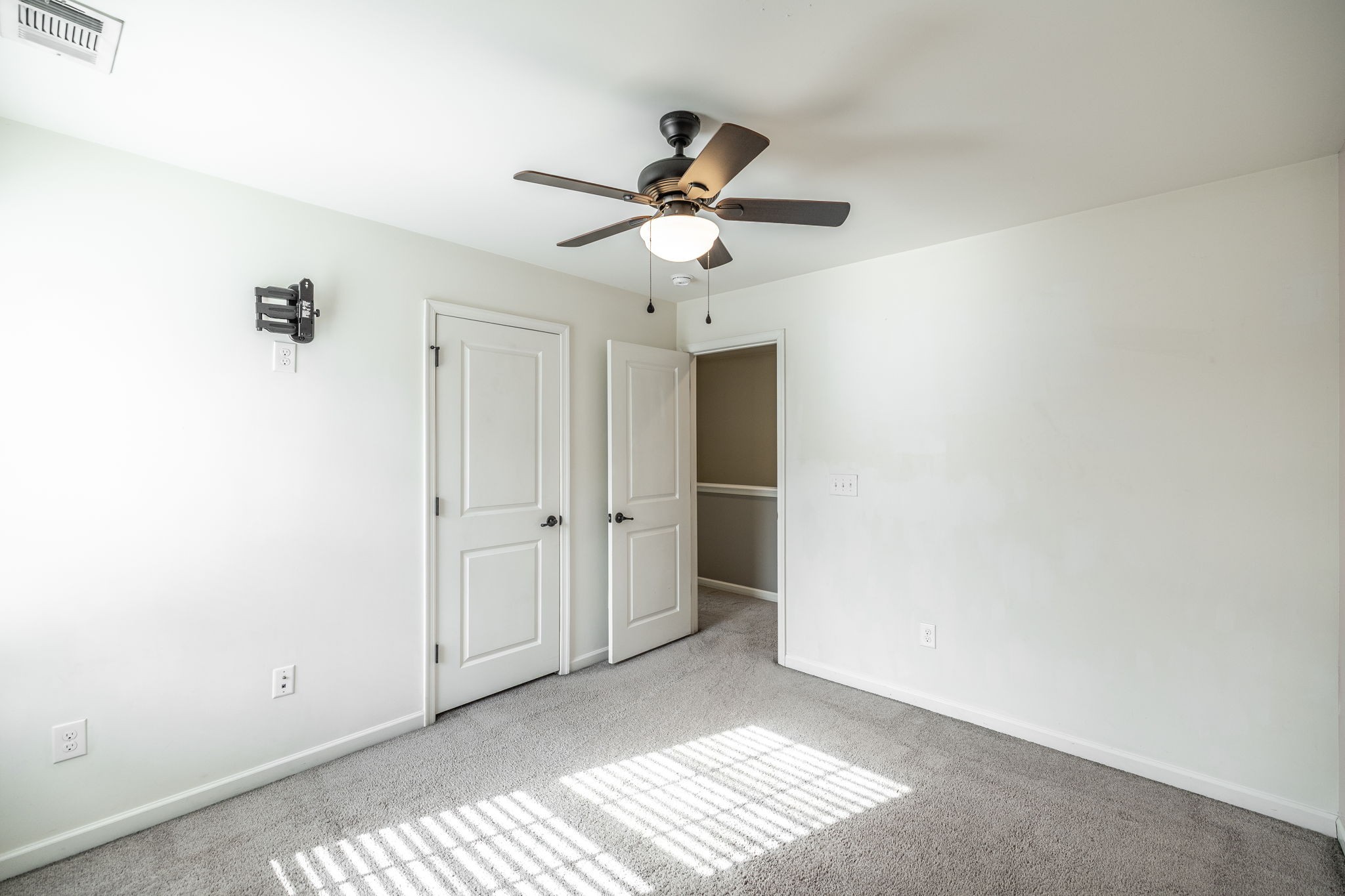 451 Goodman Dr