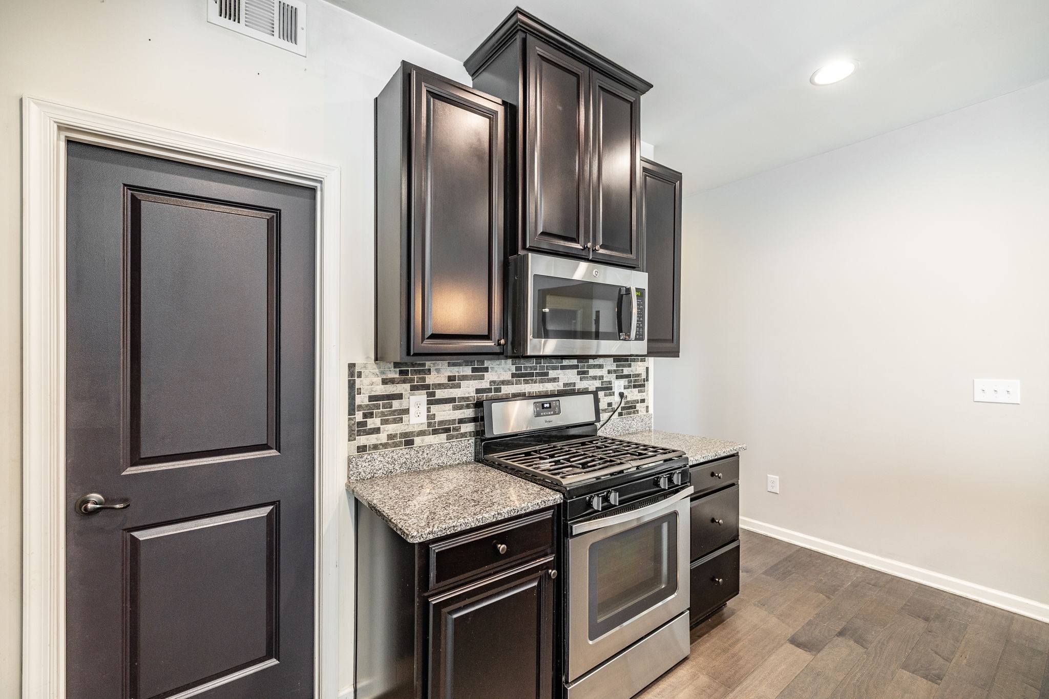 451 Goodman Dr
