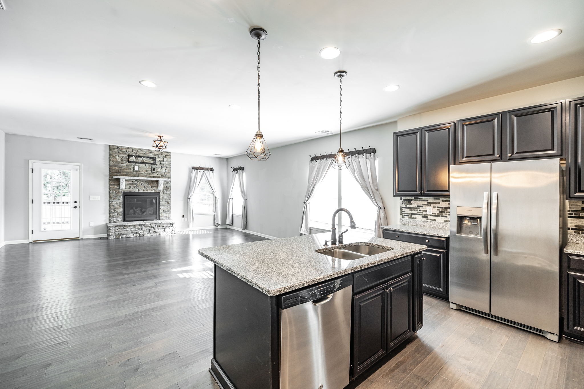 451 Goodman Dr