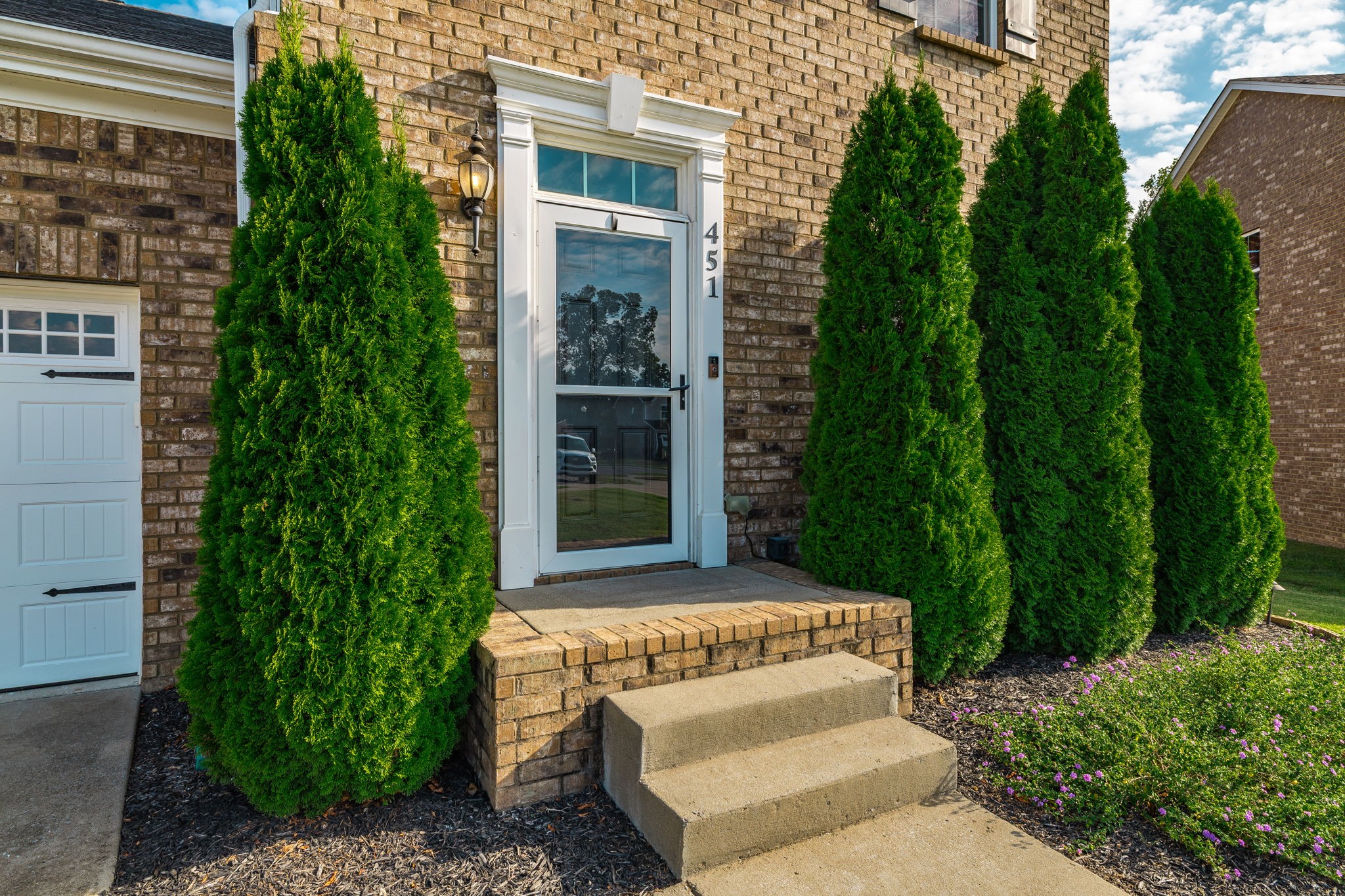 451 Goodman Dr