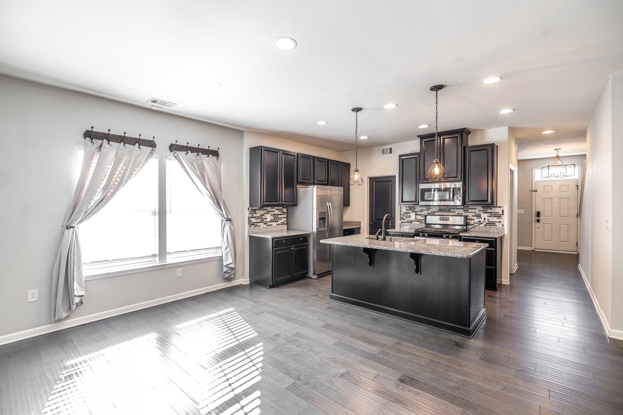 451 Goodman Dr