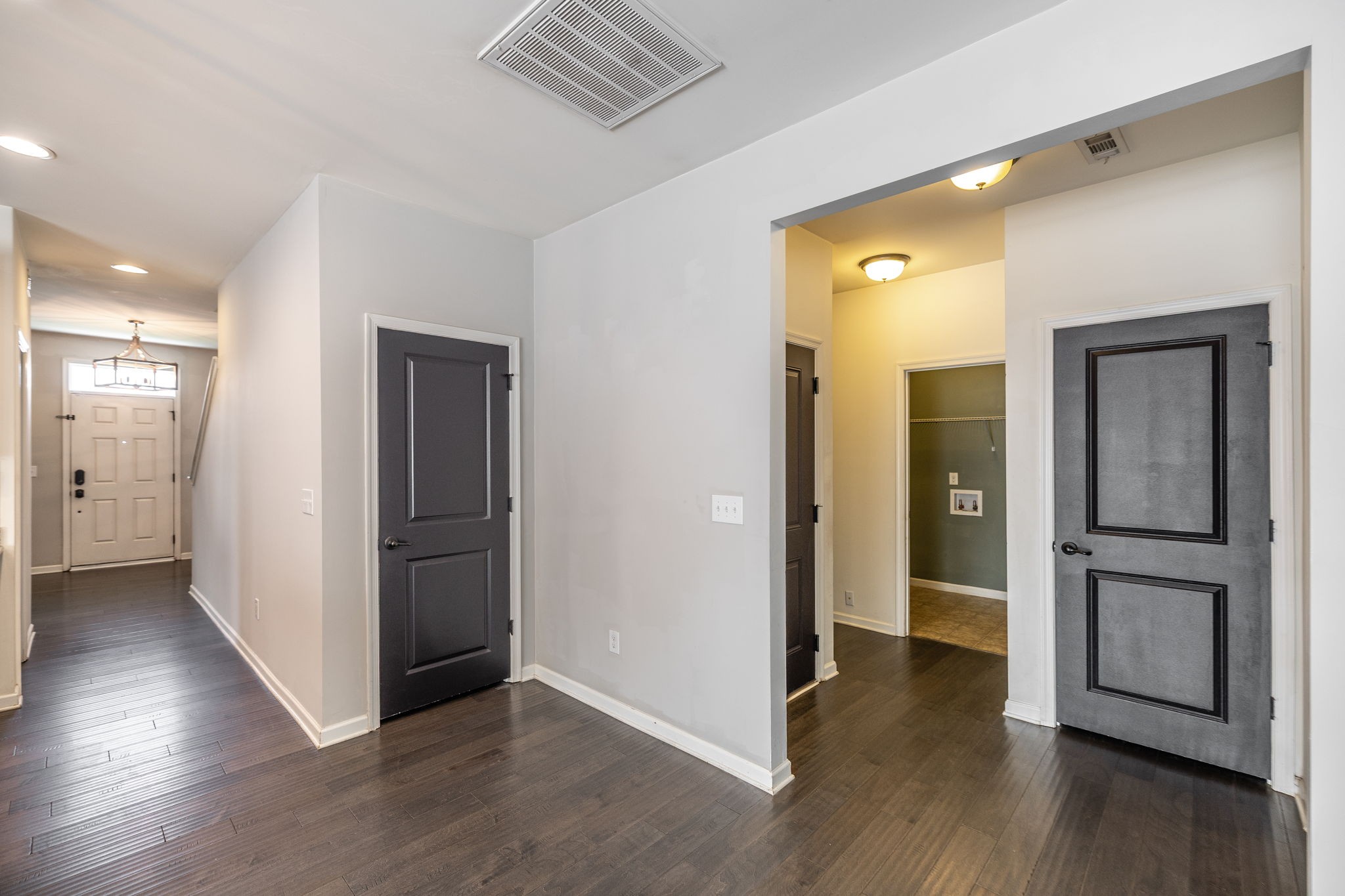 451 Goodman Dr