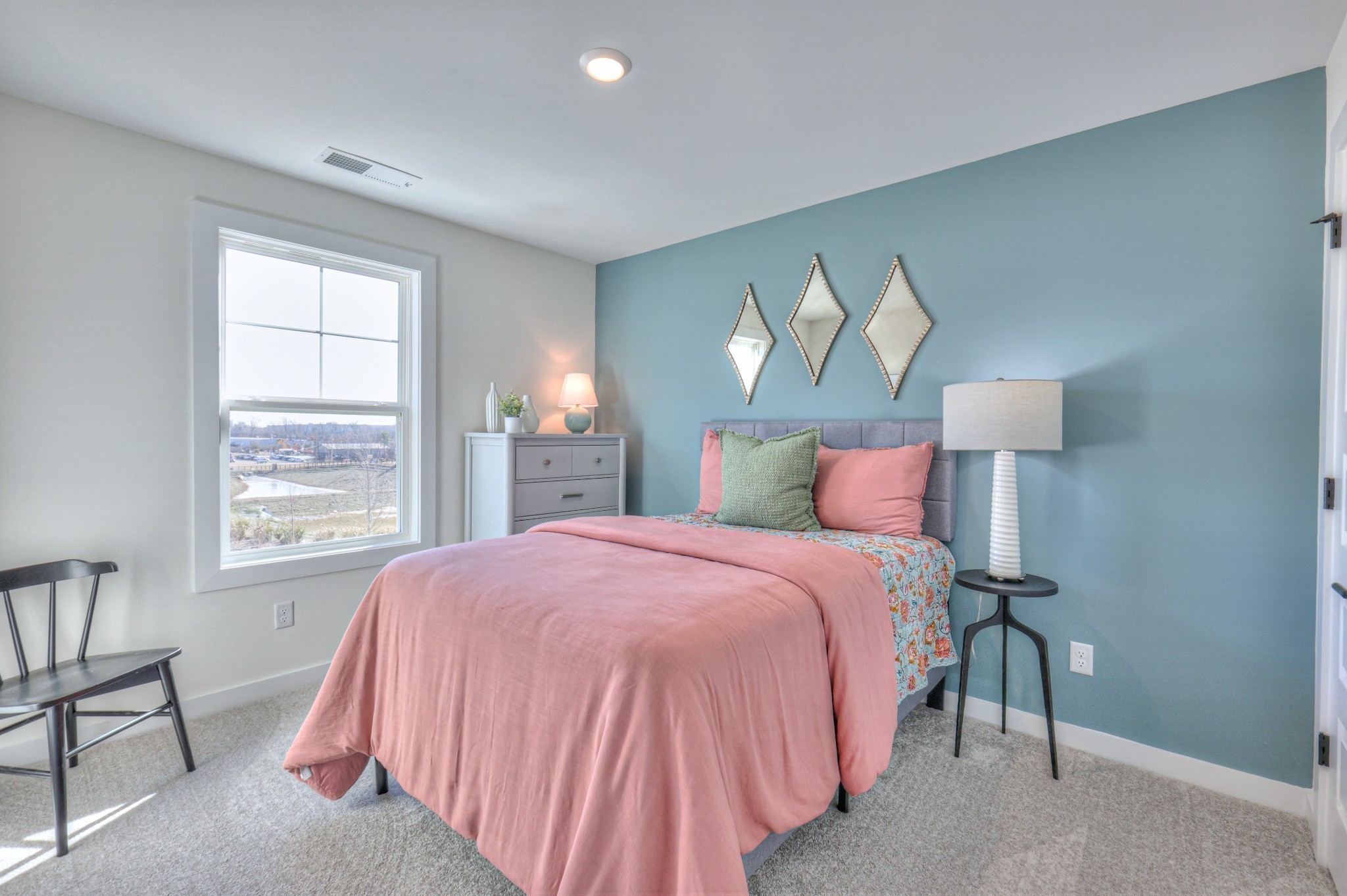 516 Triple Crown Cir