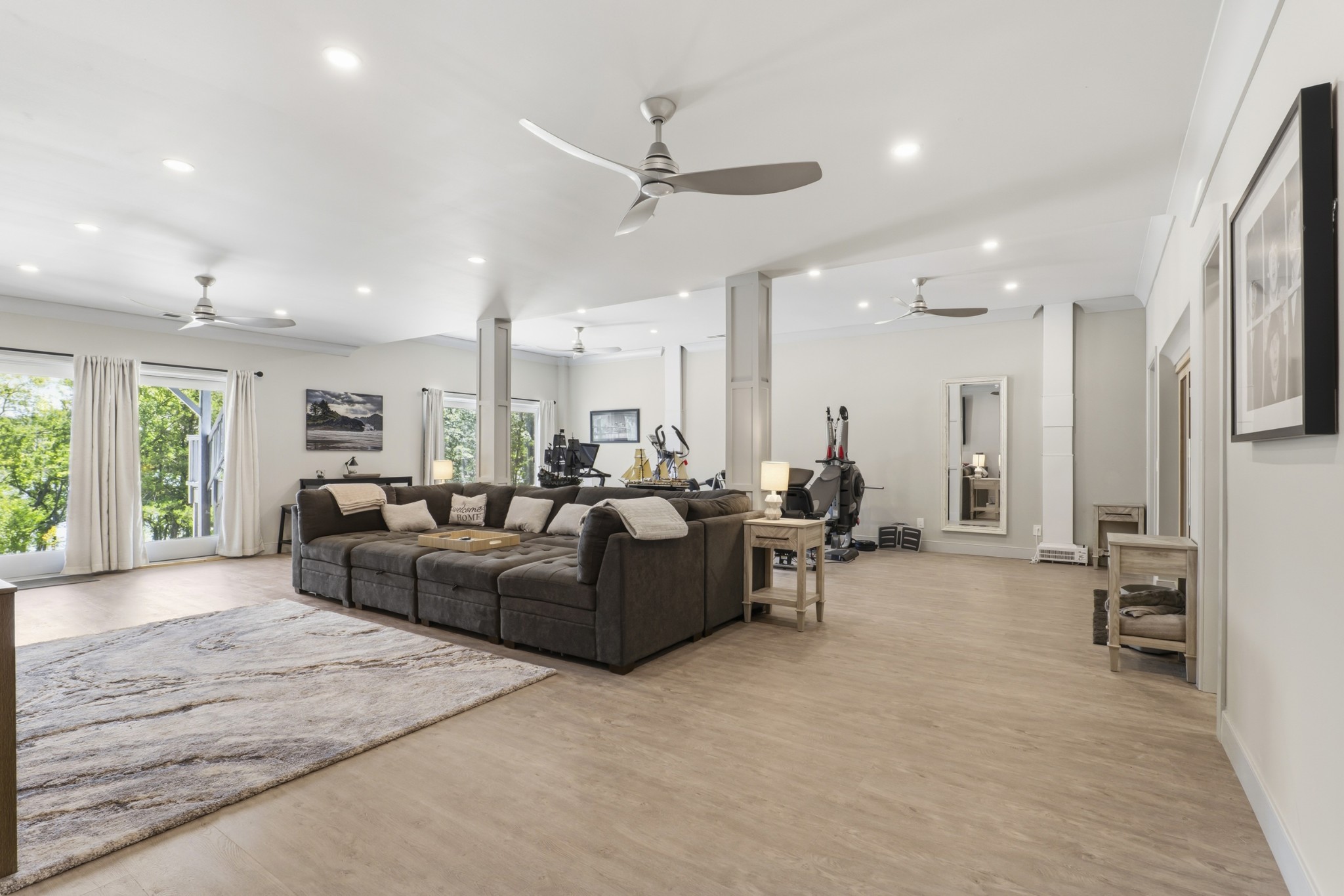 883 Newton Ln
