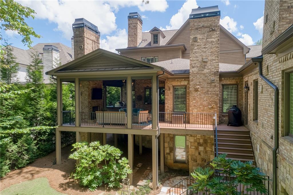 200 Rivermere Way