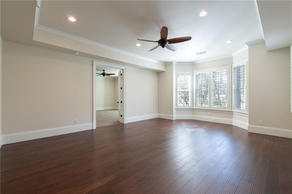200 Rivermere Way