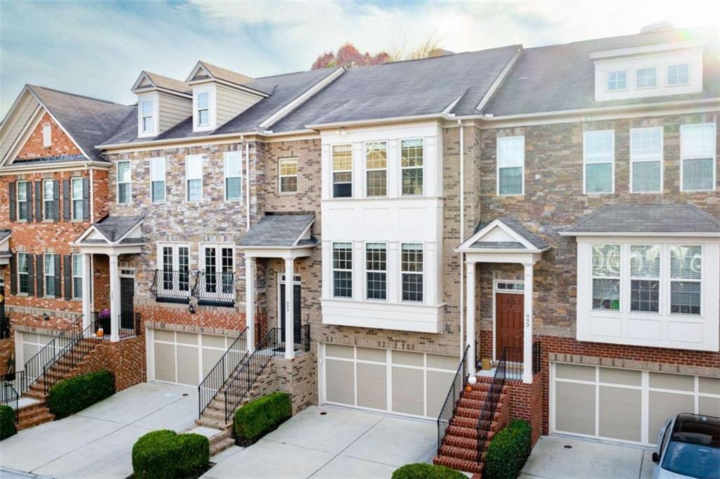 995 Sibley Lane