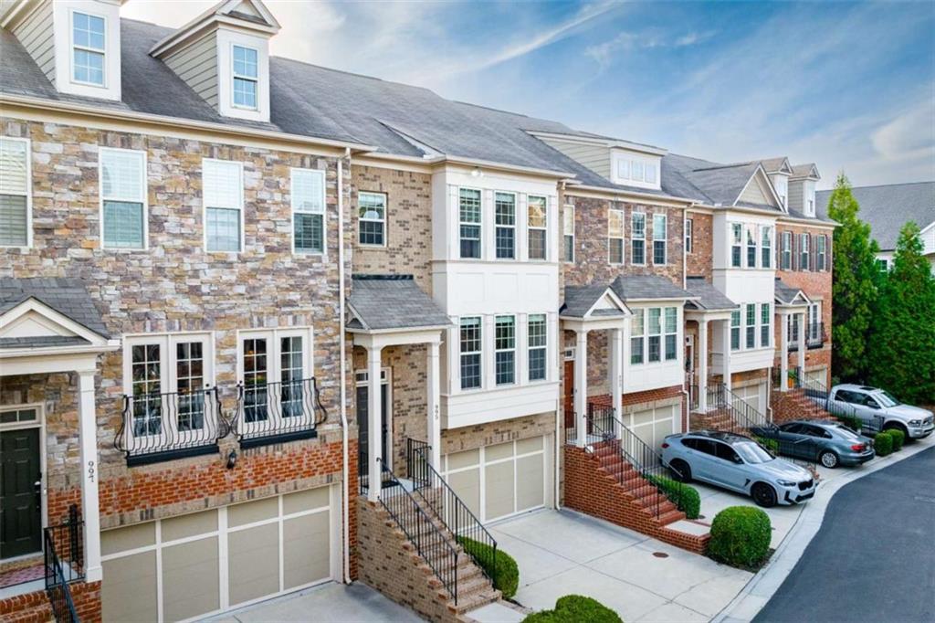 995 Sibley Lane