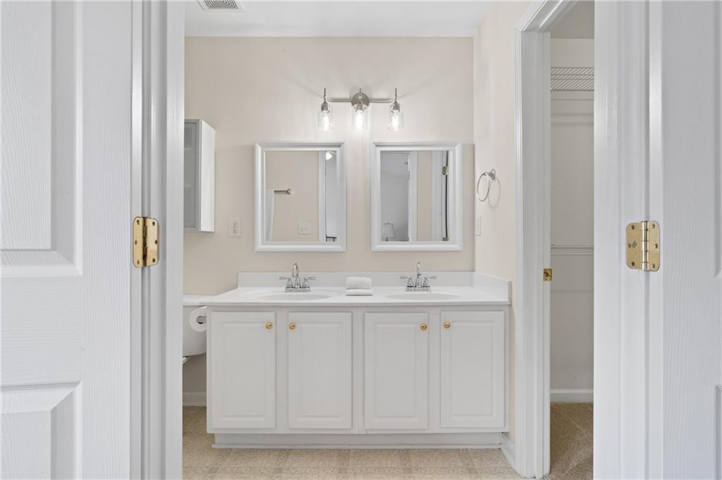 2310 Towneheights Terrace SE Unit 10