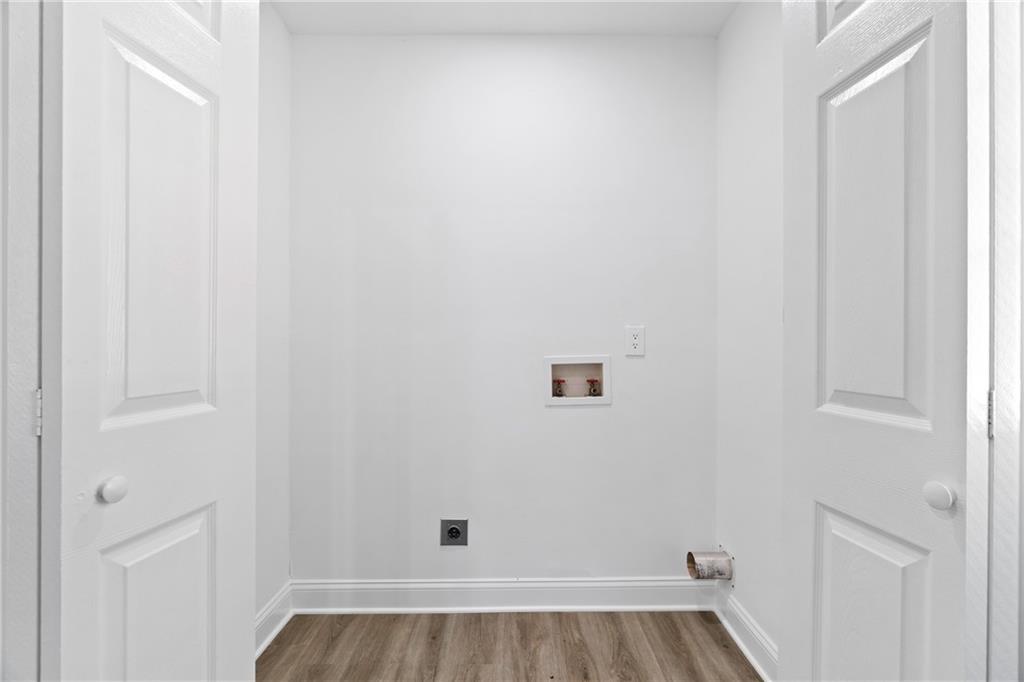 6320 Sweetbriar Drive SW