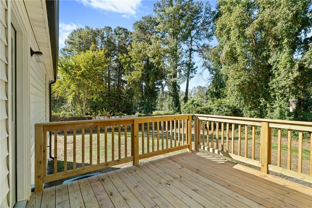 6320 Sweetbriar Drive SW