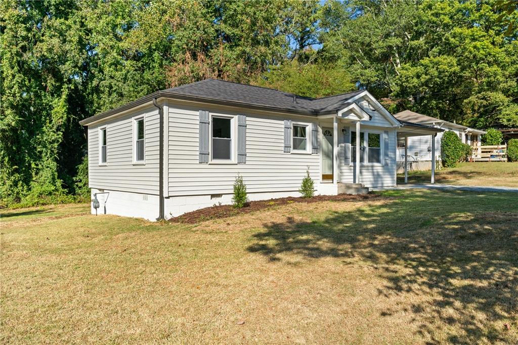 6320 Sweetbriar Drive SW