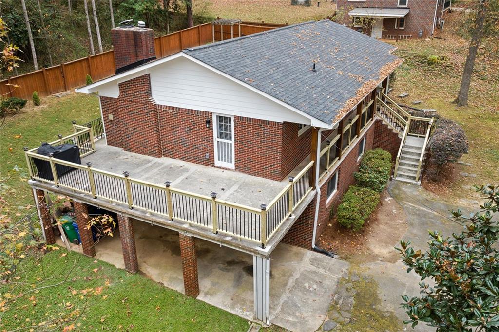 2608 Laurelwood Road