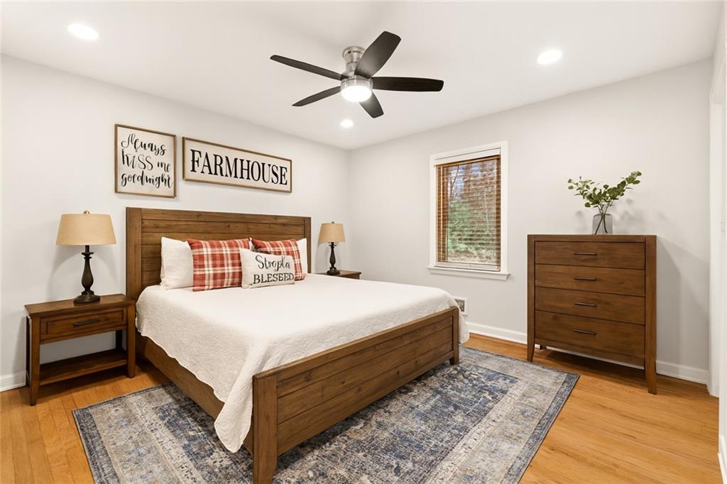 2608 Laurelwood Road