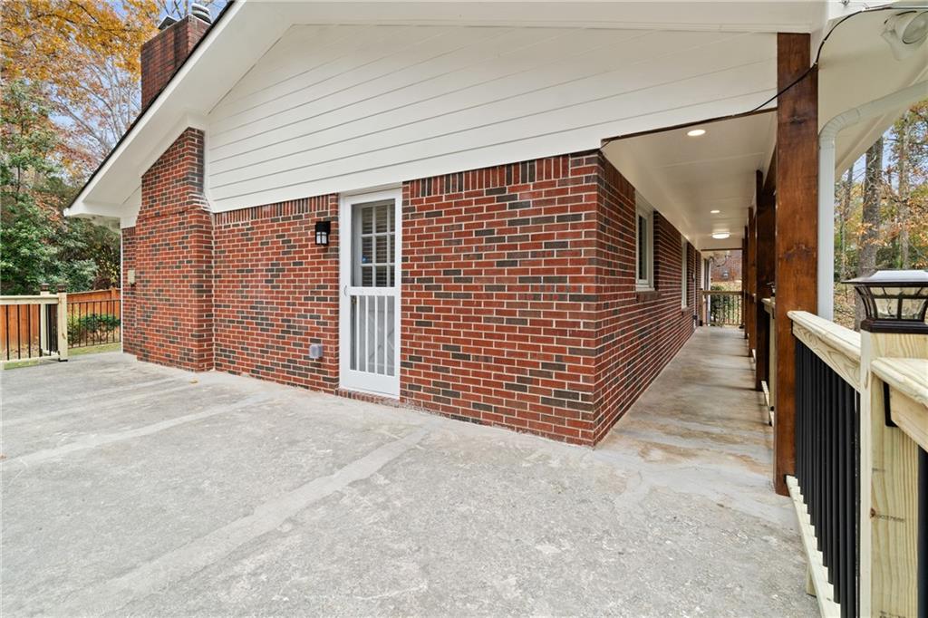 2608 Laurelwood Road