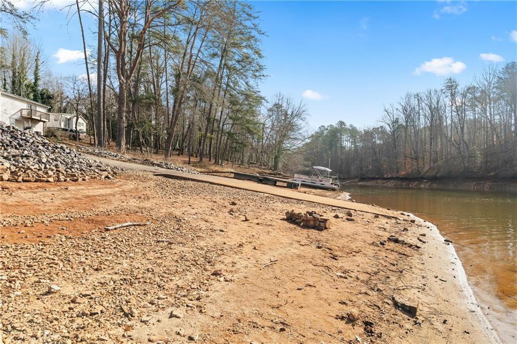 5523 Mount Shores Circle