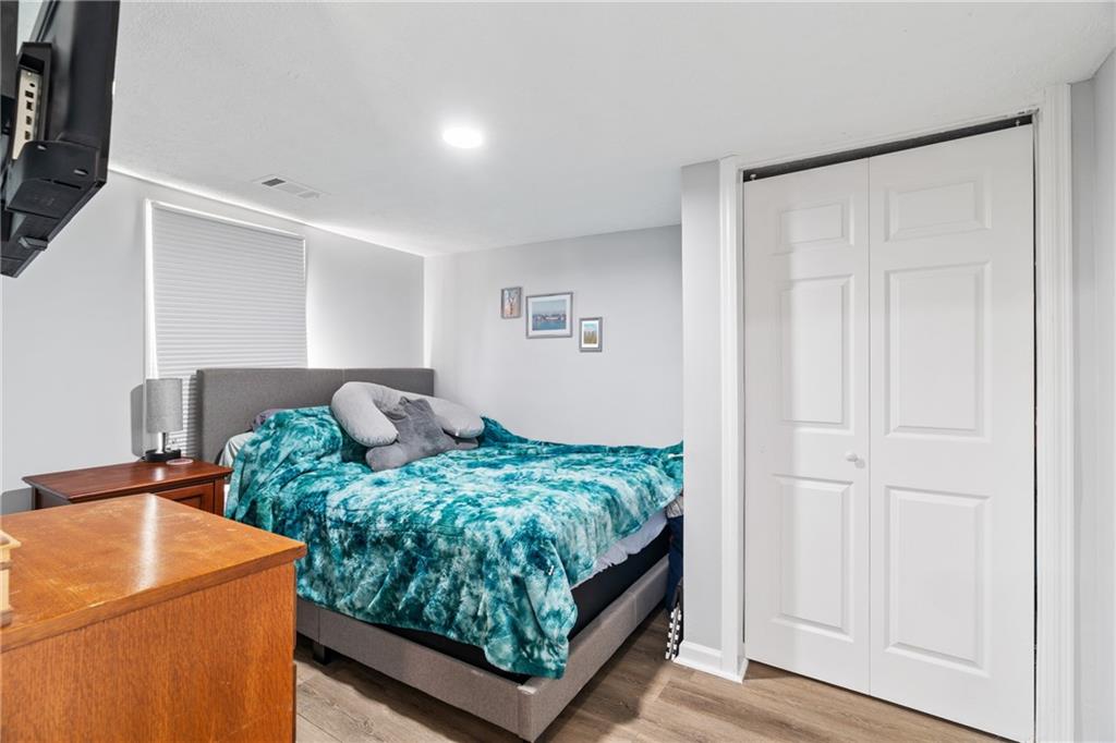 5523 Mount Shores Circle