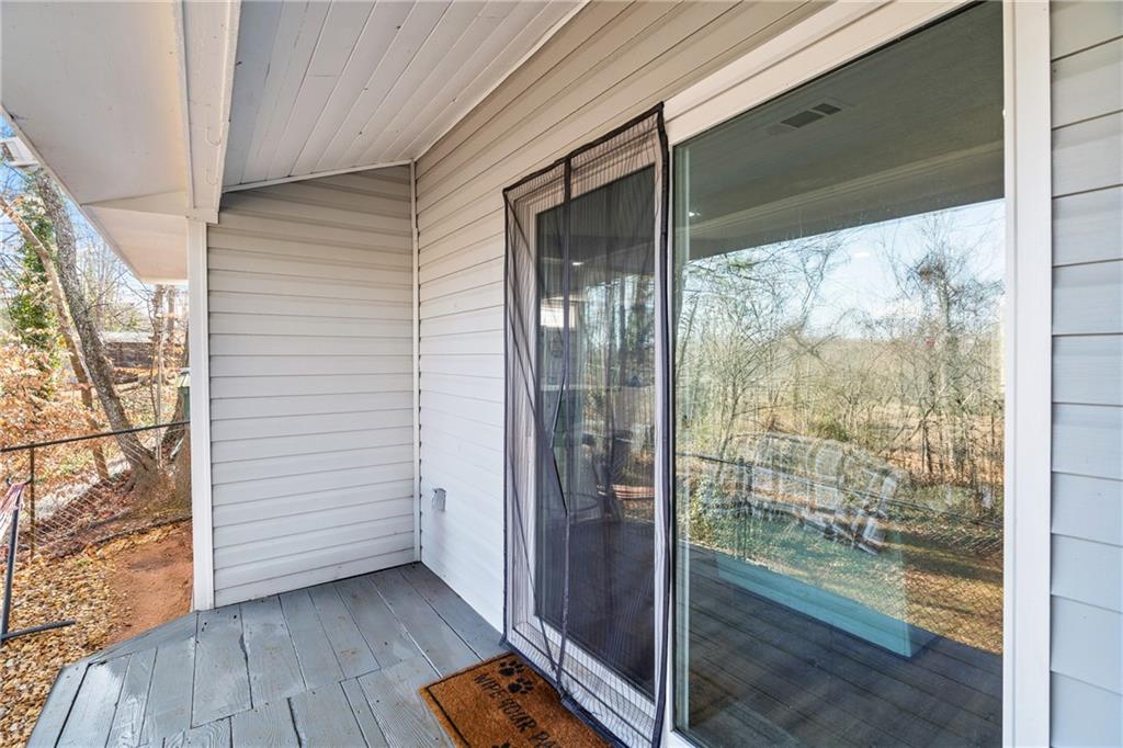 5523 Mount Shores Circle