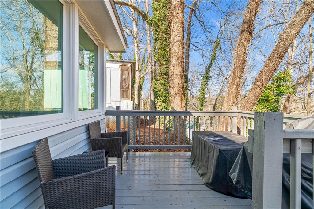 5523 Mount Shores Circle