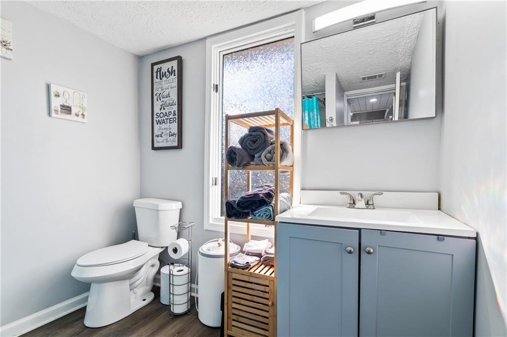 5523 Mount Shores Circle