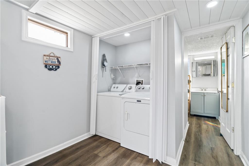 5523 Mount Shores Circle