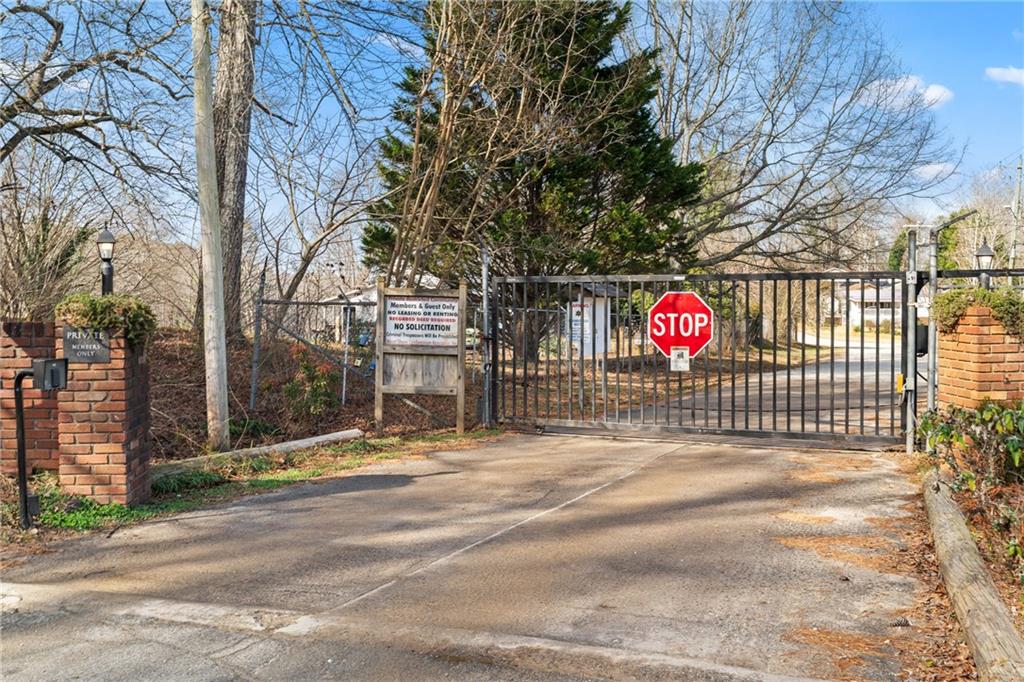 5523 Mount Shores Circle