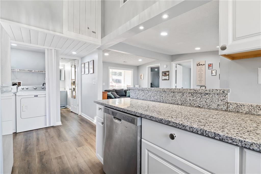 5523 Mount Shores Circle