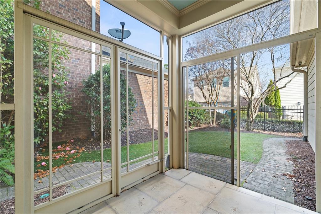 4521 W Village Court SE